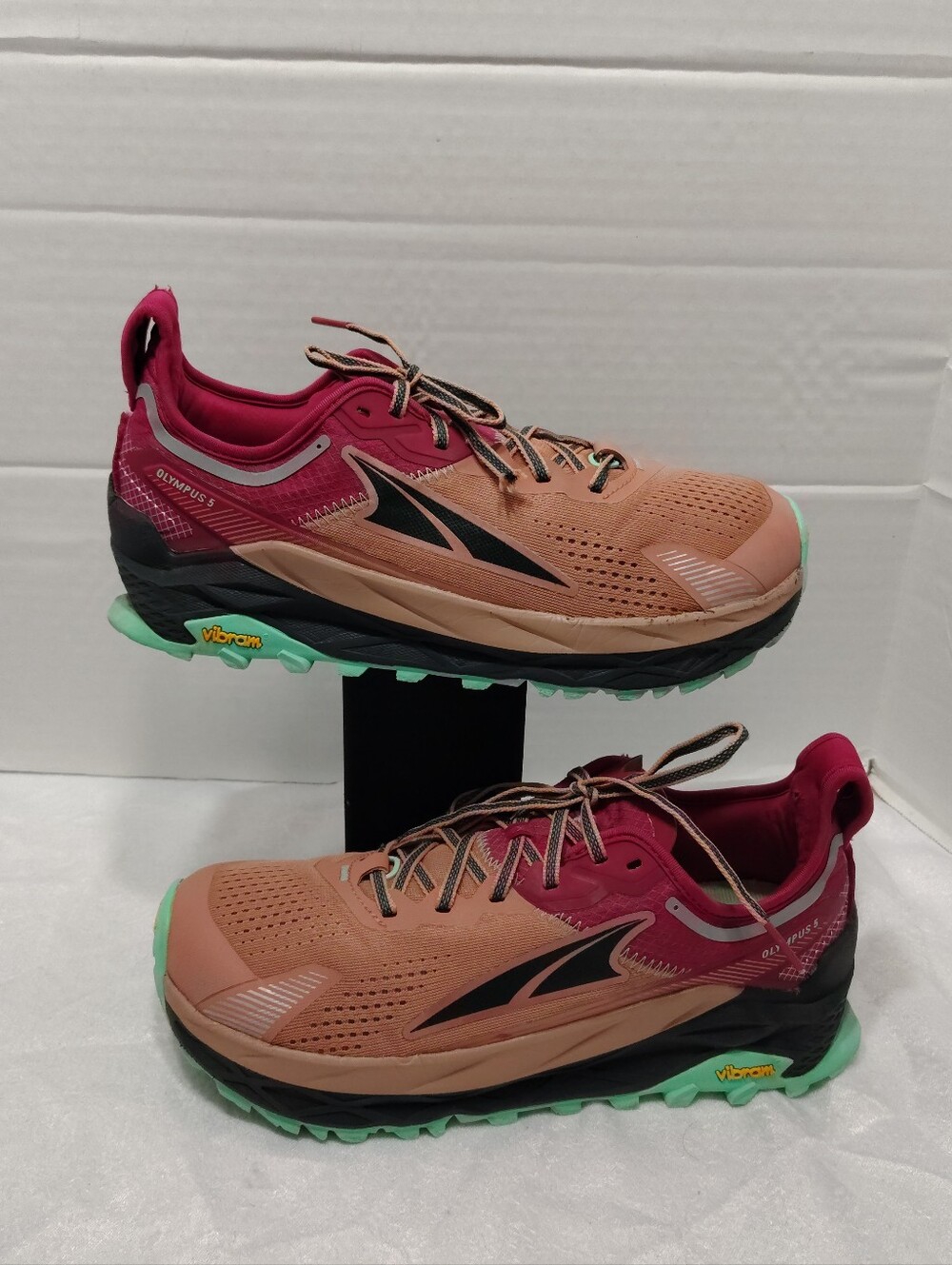 Altra Olympus 5 , For Women # 10 US, Max-cushion Midsole, Trail Running Shoes